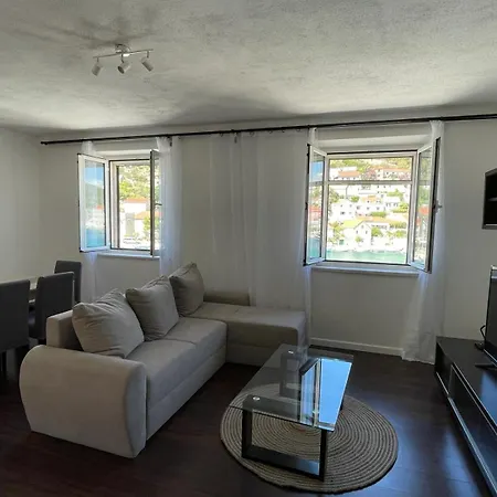 Apartament Brac Pucisca