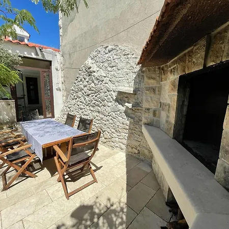Brac * Pucisca